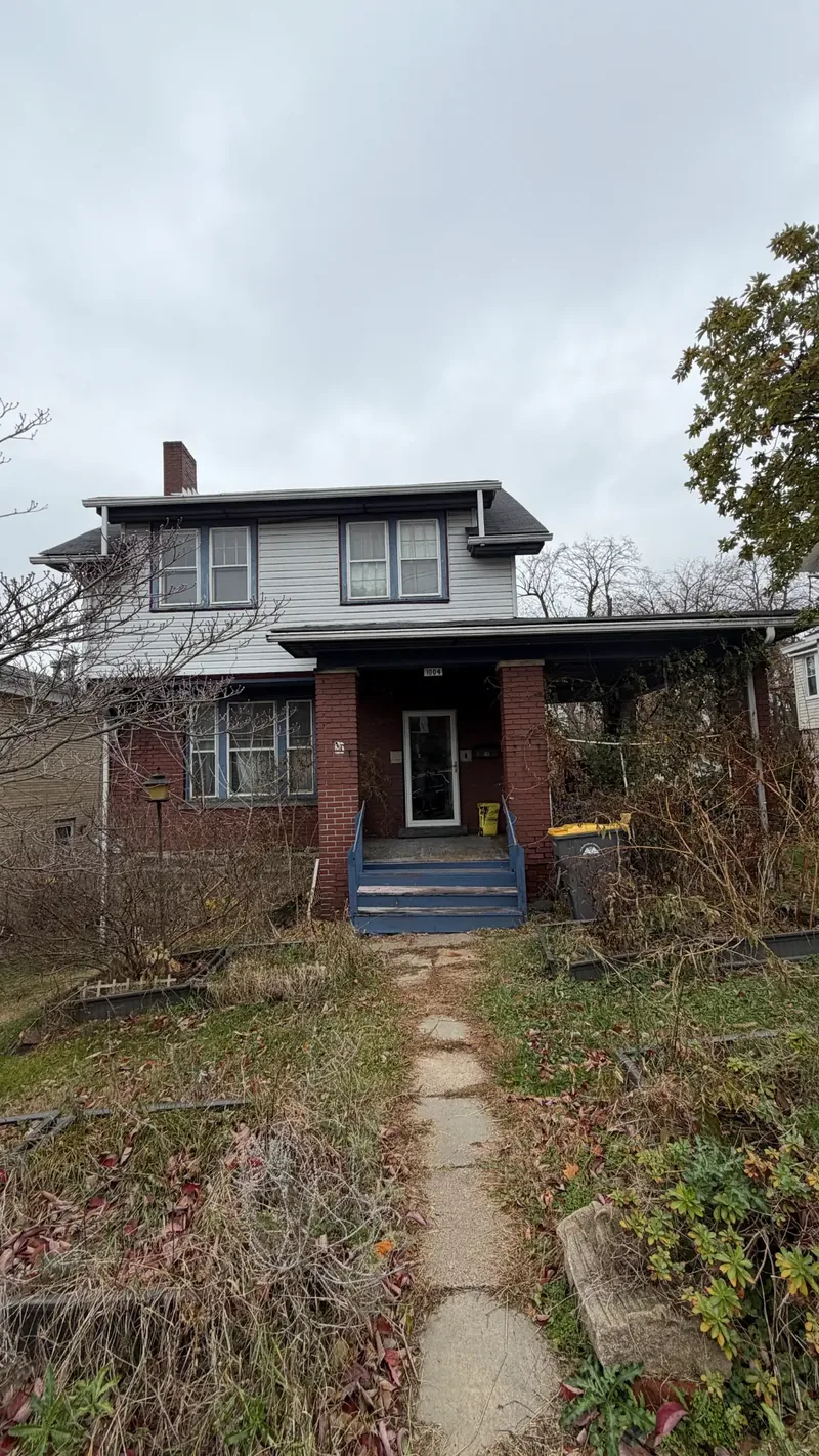 Before renovation: exterior at 1004 Biltmore Ave, Dormont